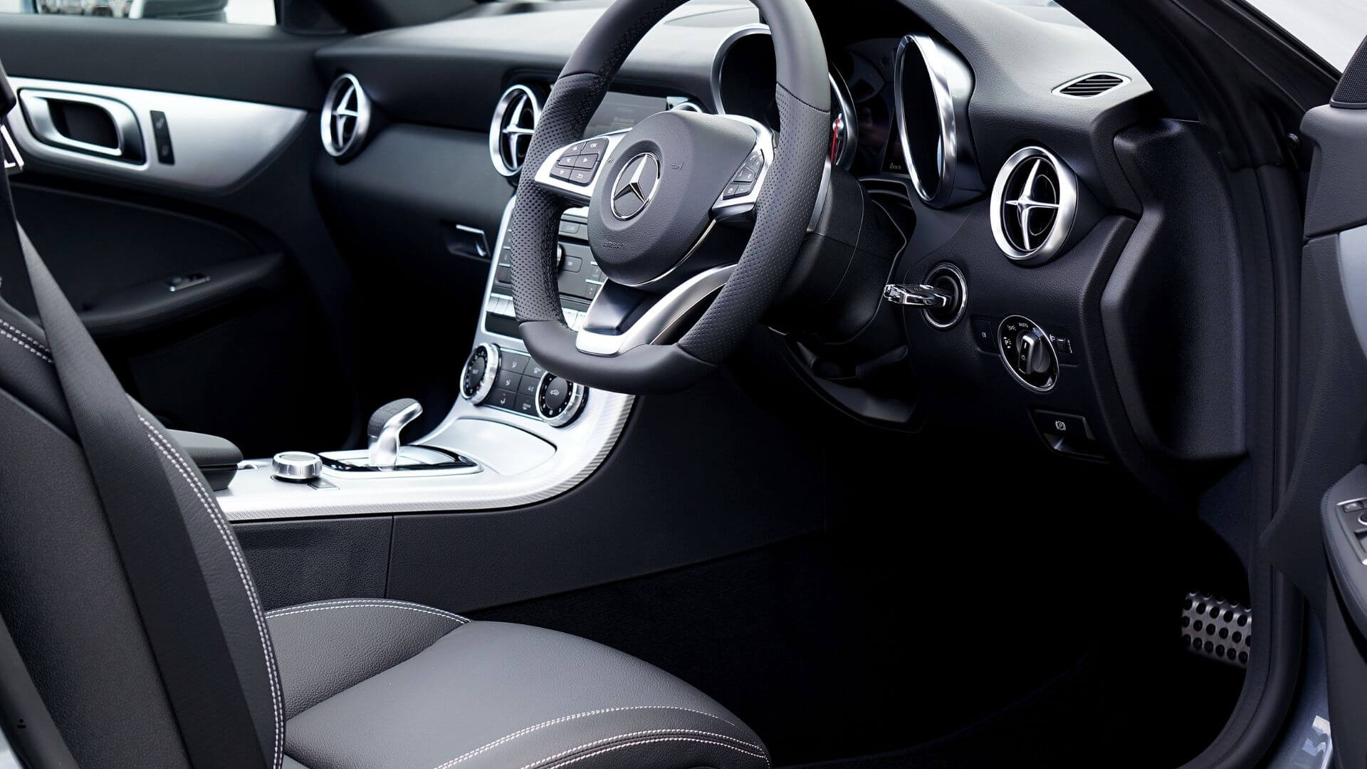 safari mobile detailing  interior car detailing tips 202603