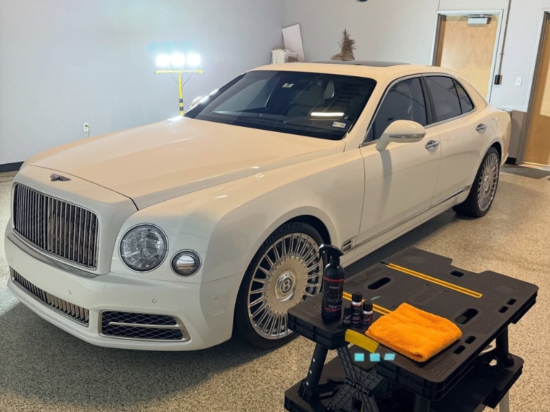 Professional mobile detailing equipment and lighting
ensuring shop-quality results in Arlington
